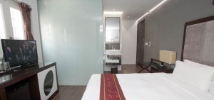 Deluxe double $120.00/nt