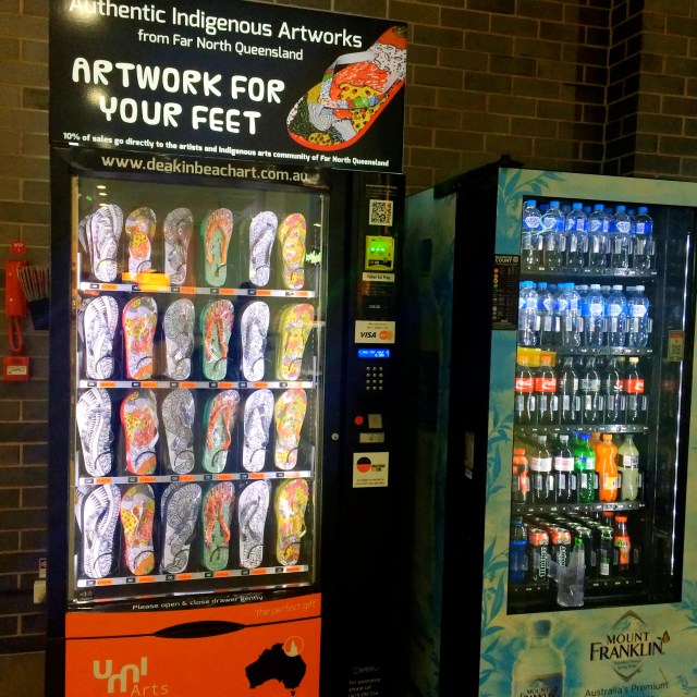 Flip flop vending machine